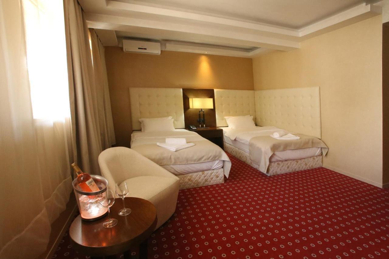 Orbis Design Hotel & Spa ปาราชิน ภายนอก รูปภาพ